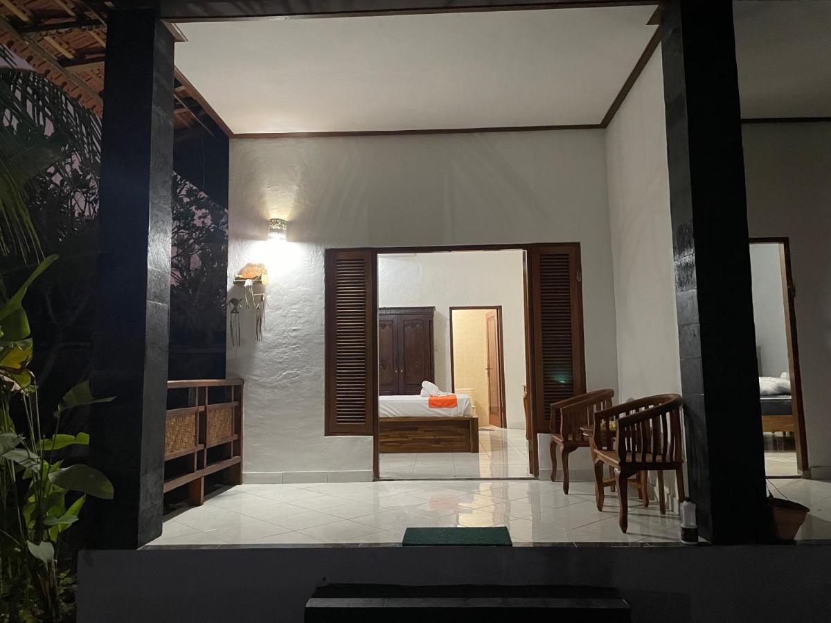 Orange Balangan Bungalow Jimbaran  Exterior photo